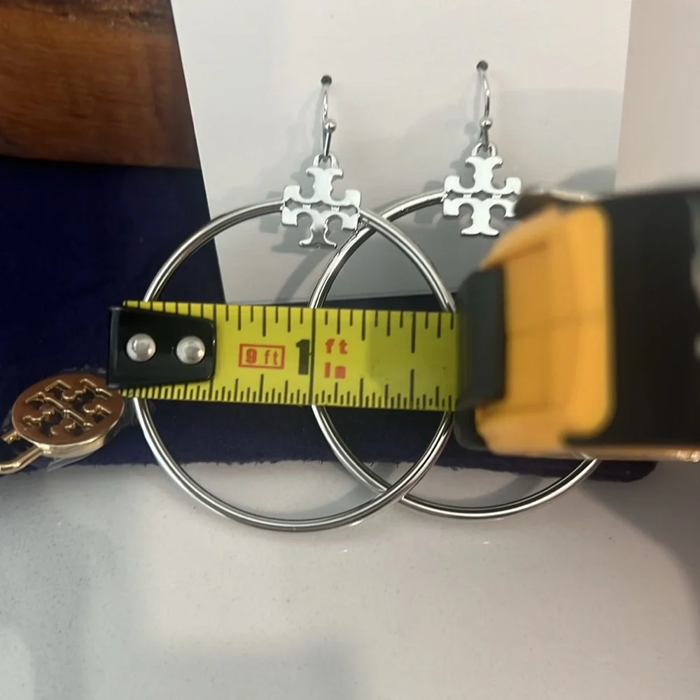 Tory Burch Stacked-T Hoop - Picture 6 of 12